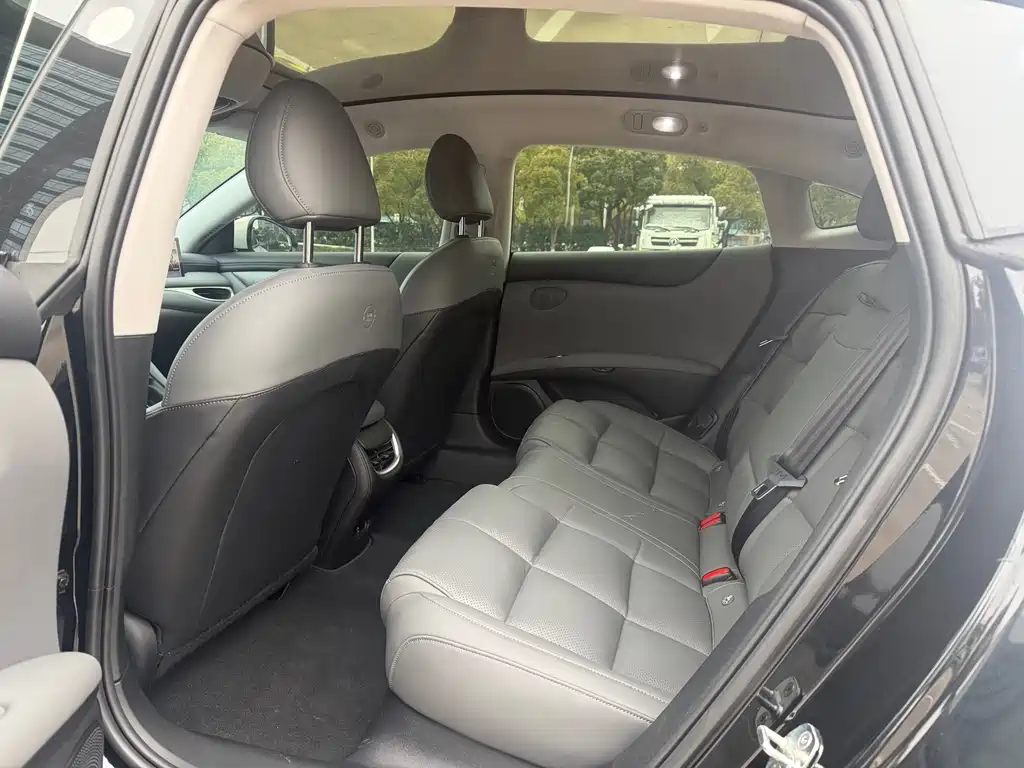 ZHIJI AUTOMOBILE ZHIJI L6