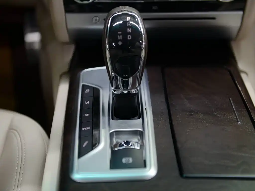 Maserati Quattroporte 3.0T Standard Type, фото 16