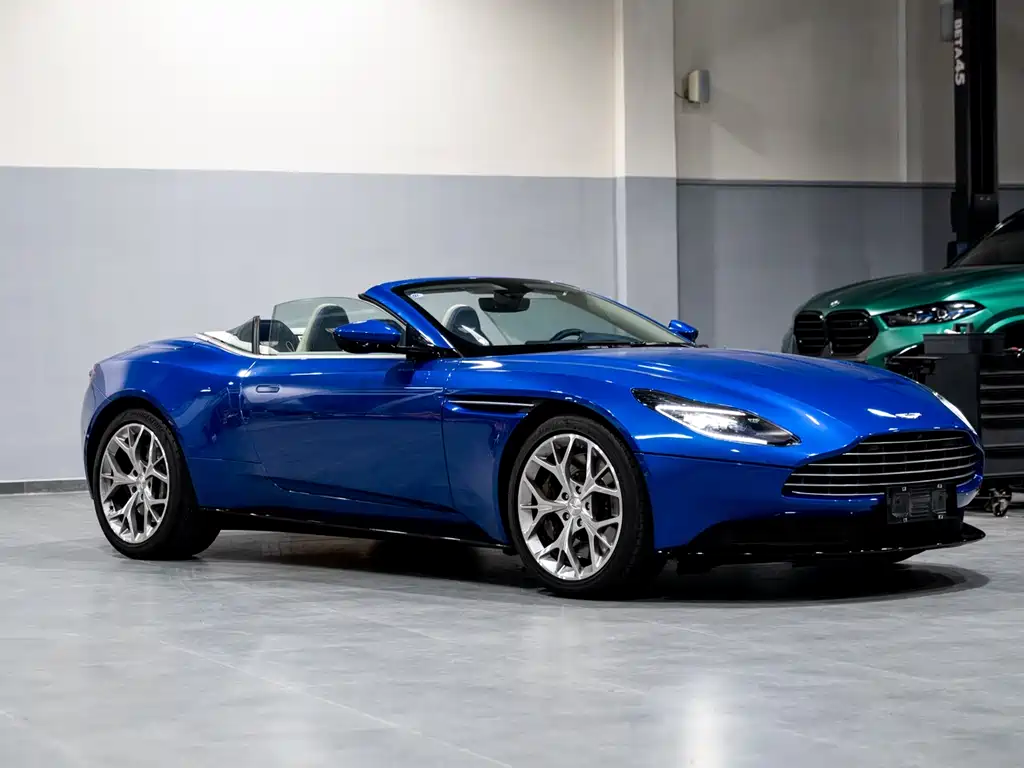 Aston Martin DB11 2019