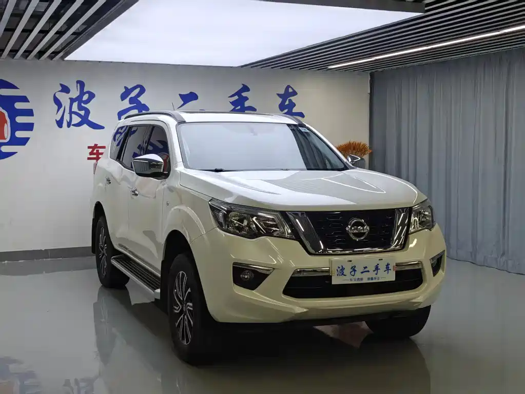 Nissan Terra — миниатюра 3