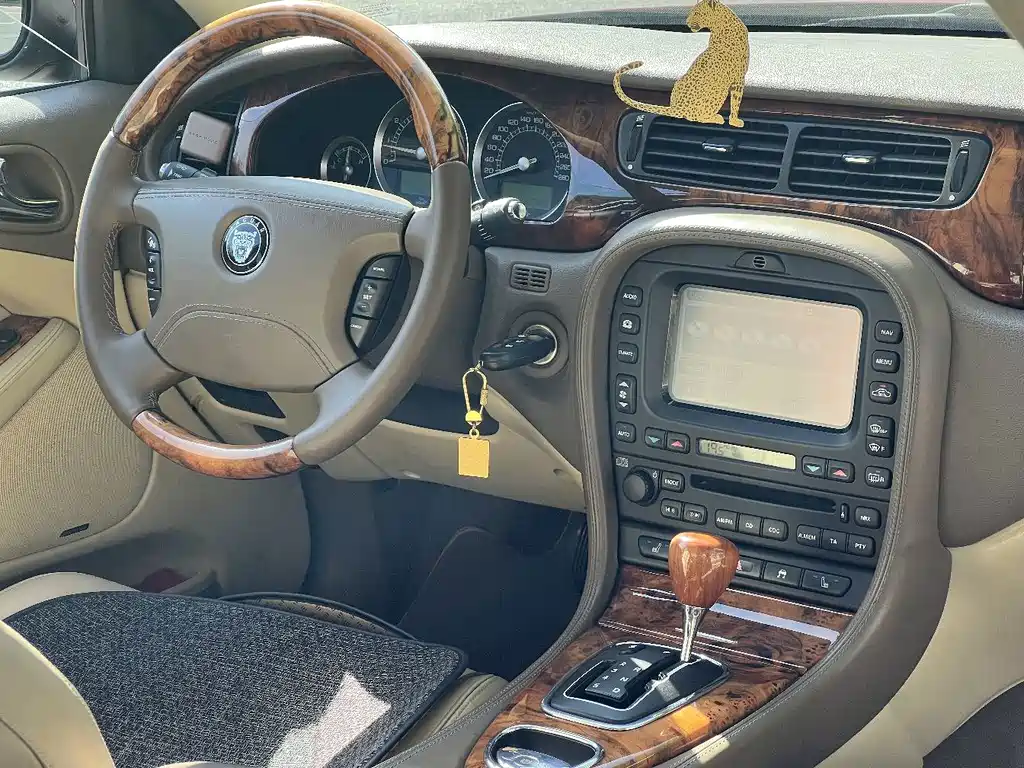 Jaguar S-TYPE — миниатюра 13
