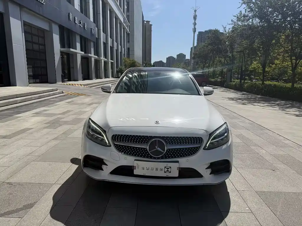 Mercedes-Benz C-Class — миниатюра 2