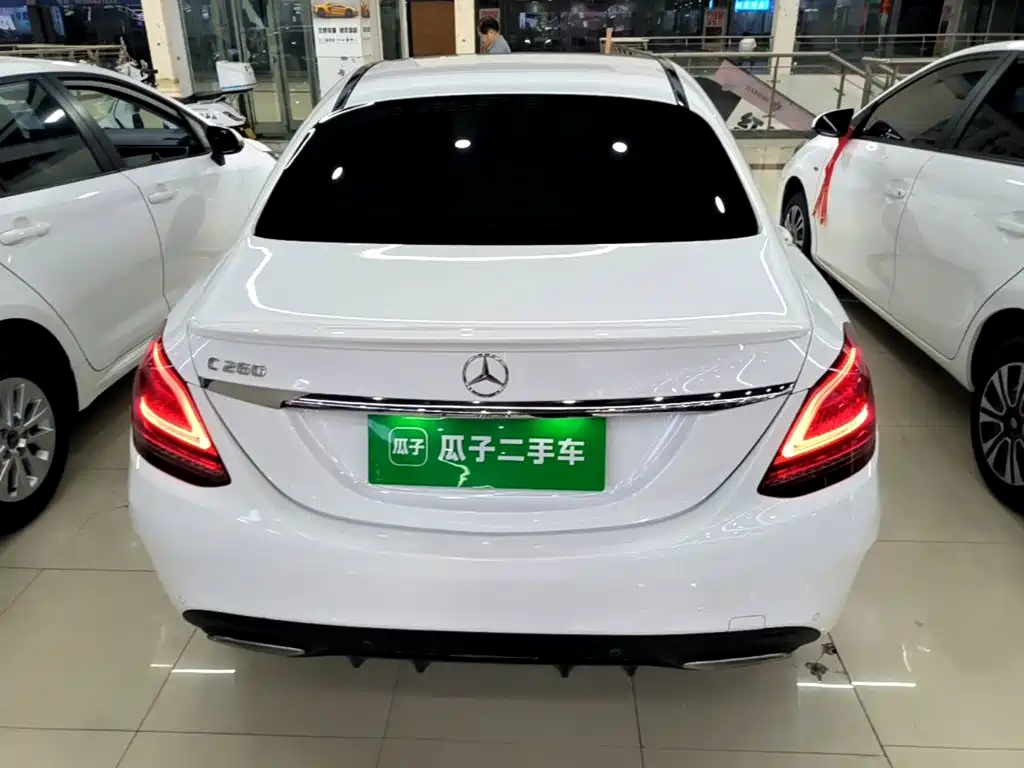 Mercedes-Benz C-Class — миниатюра 6