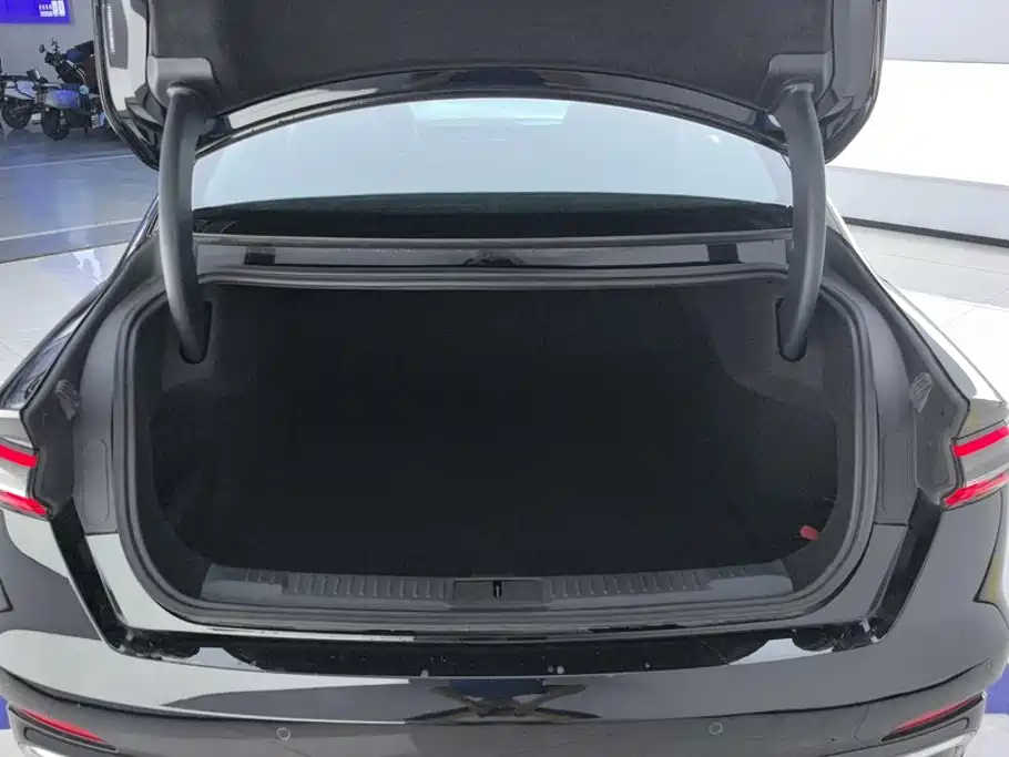 Lincoln Z — миниатюра 4