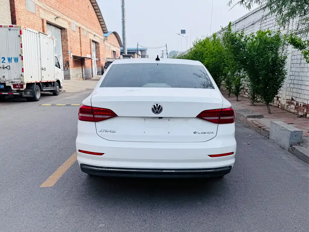 Volkswagen Lavida Pure Electric — миниатюра 5