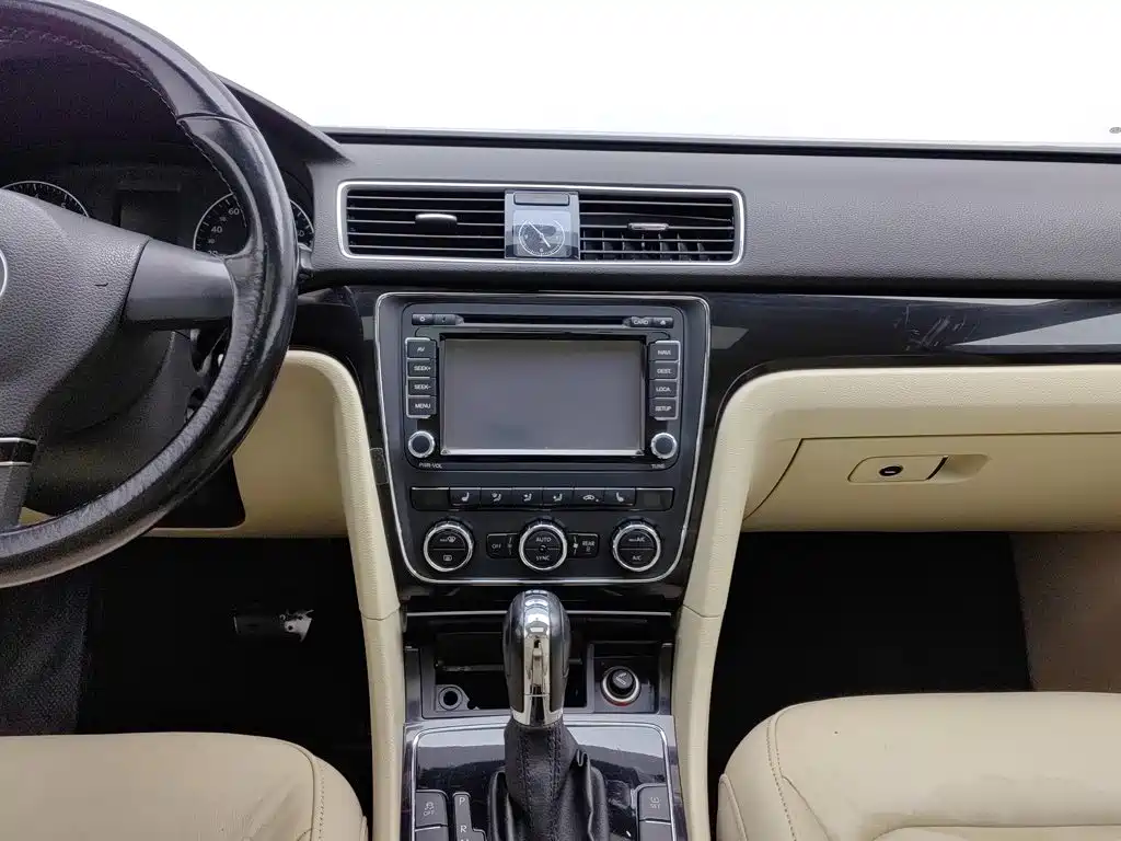 Volkswagen Passat — миниатюра 12