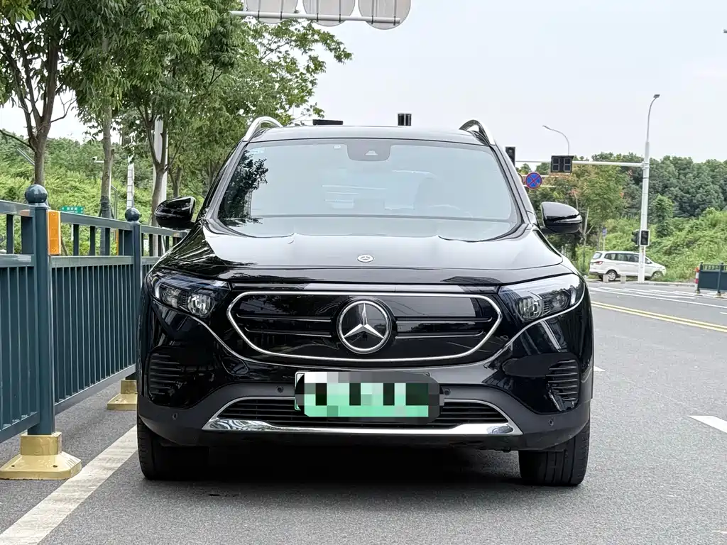 Mercedes-Benz EQB — миниатюра 2