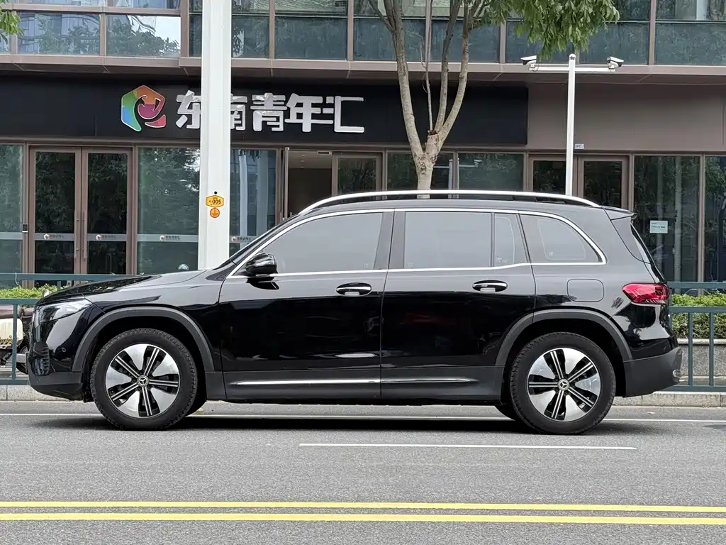 Mercedes-Benz EQB — миниатюра 3