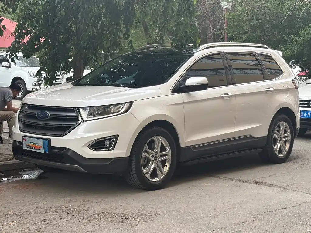 Ford Edge 2015 2.0T GTDi 4WD Luxury Sharp Type