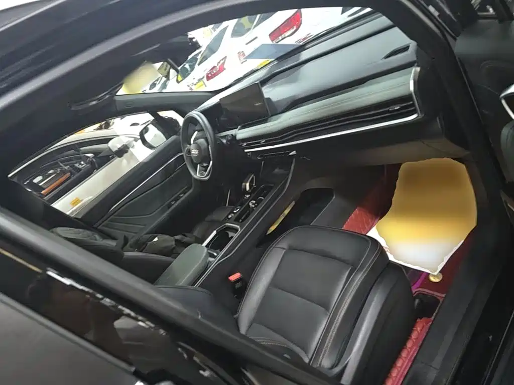 Geely Haoyue L — миниатюра 20