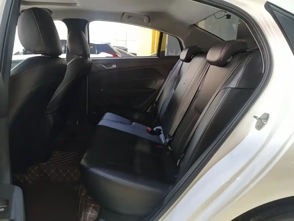 Chery Arrizo 5 — миниатюра 17