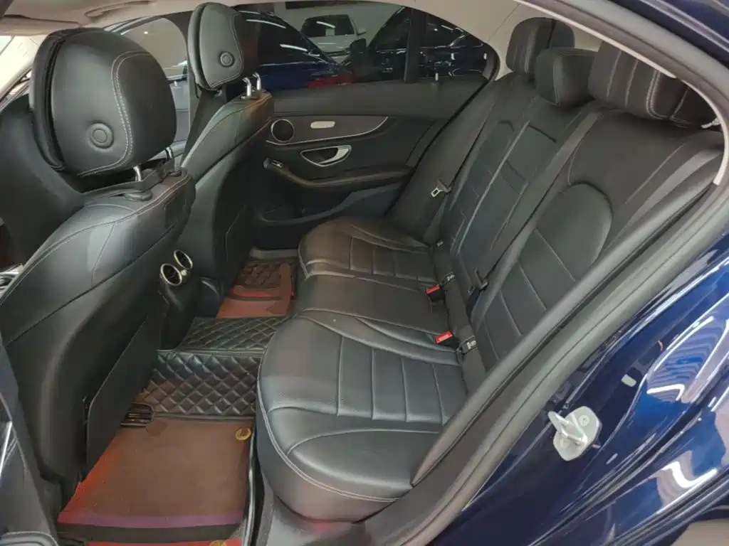 Mercedes-Benz C-Class — миниатюра 17
