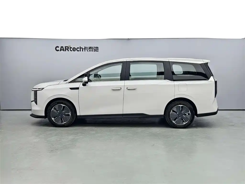 SAIC MAXUS EVERYONE 7