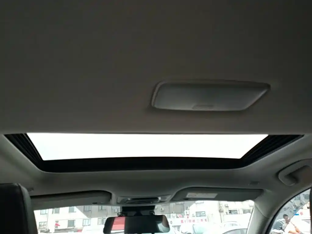 Toyota Corolla Cross — миниатюра 18
