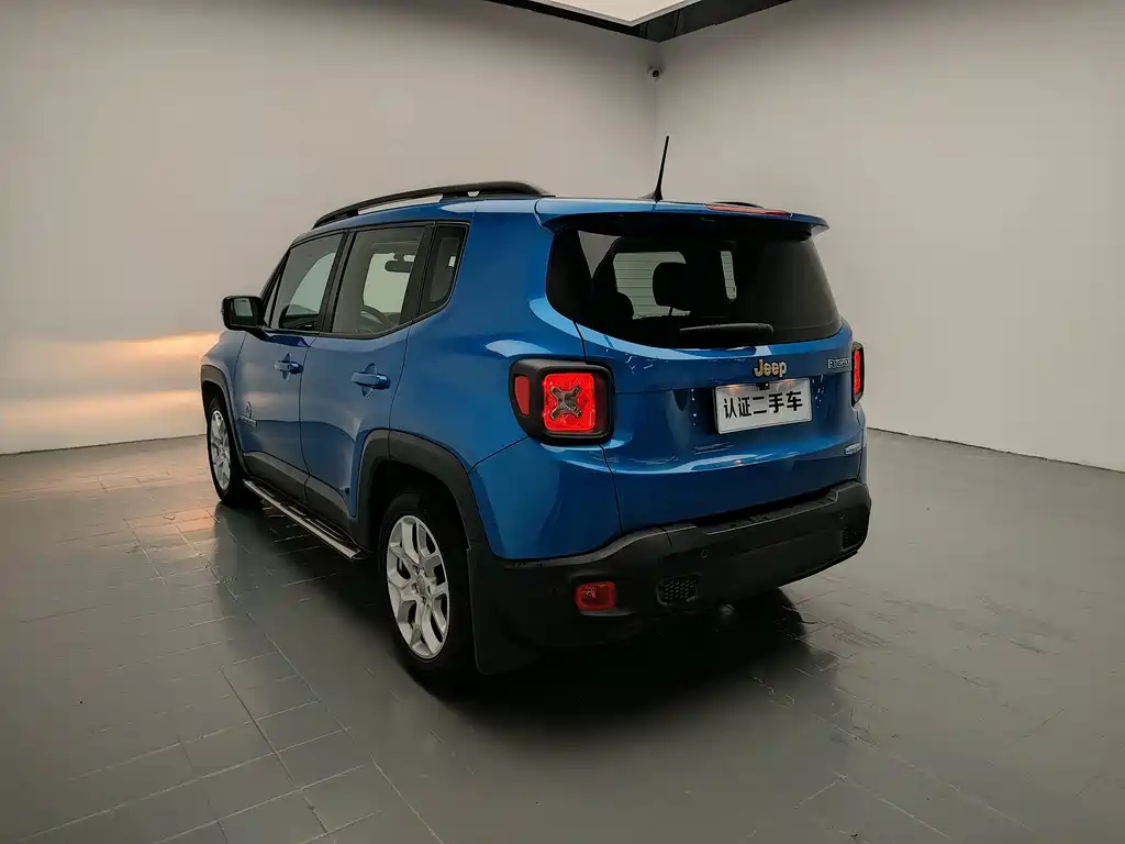 Jeep Renegade — миниатюра 5
