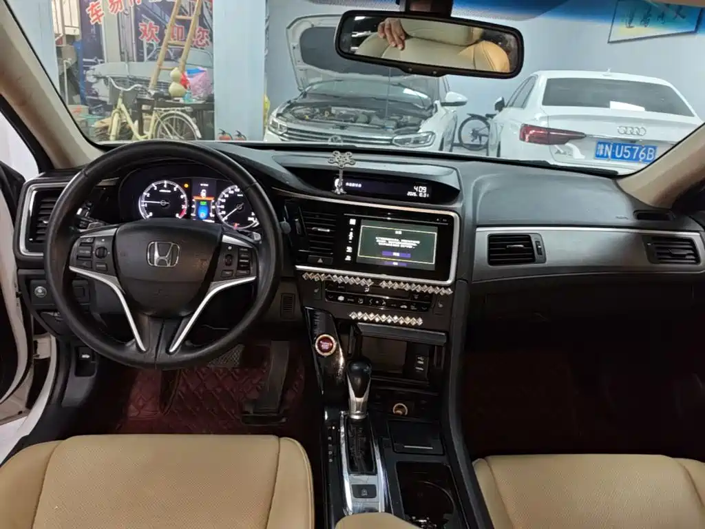 Honda Spirior — миниатюра 10