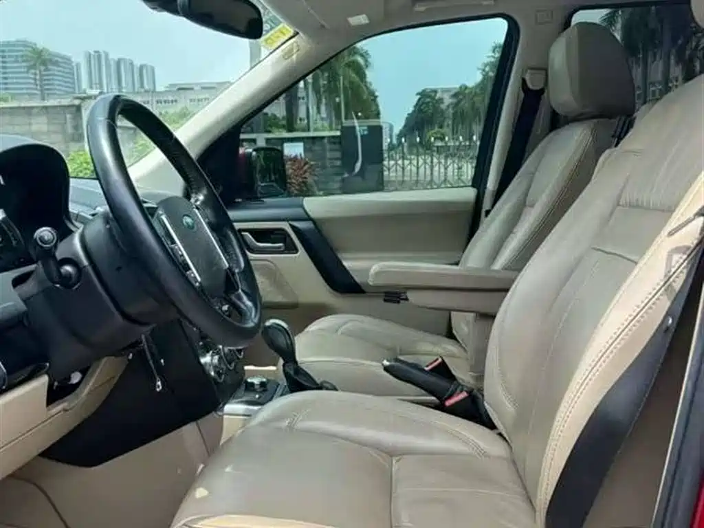 Land Rover 2 012 2.0T Si4 HSE