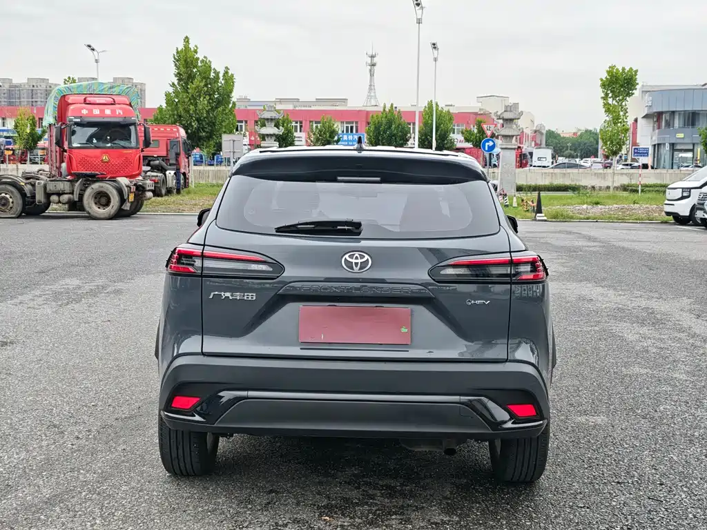 Toyota Frontlander — миниатюра 5