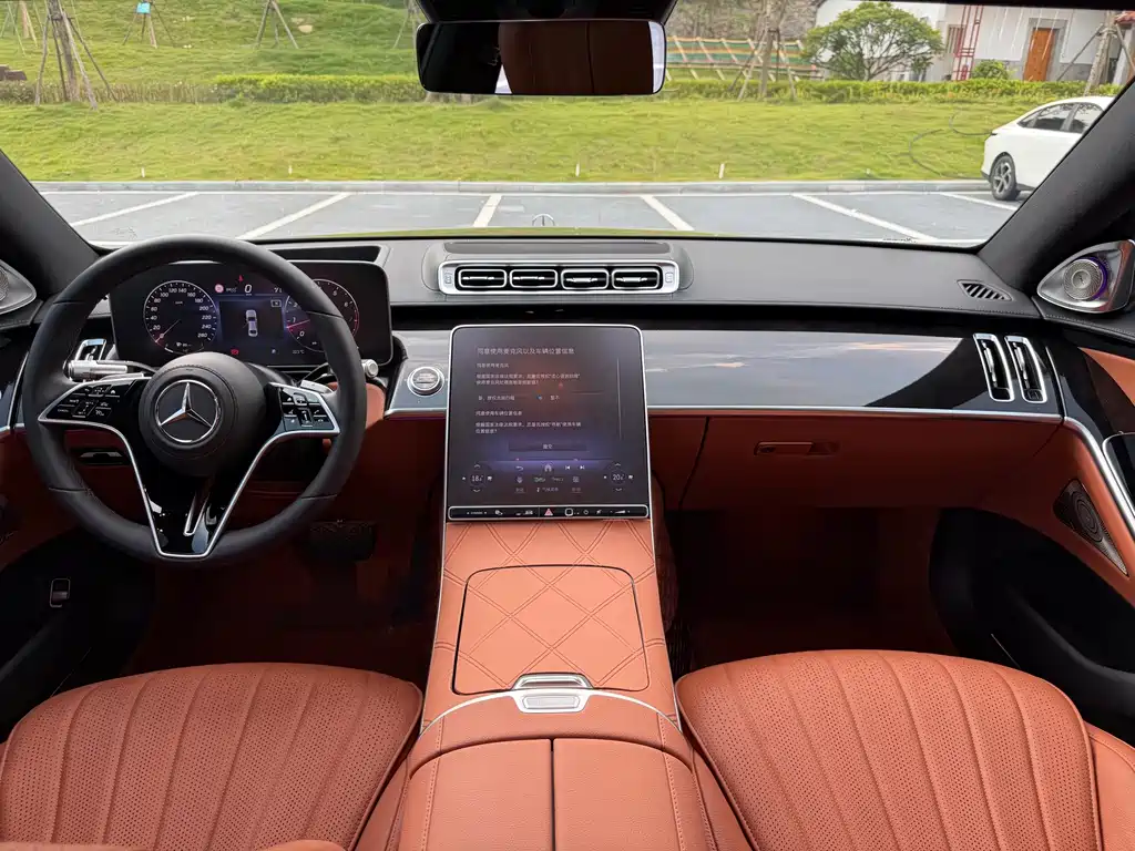 Mercedes-Benz S-Class — миниатюра 6