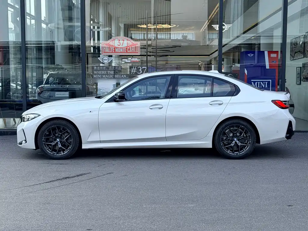 BMW 3 Series — миниатюра 5