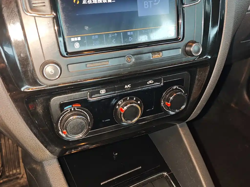 Volkswagen Sagitar — миниатюра 9