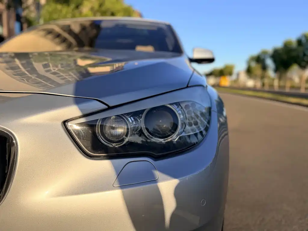 BMW 5 Series GT — миниатюра 23