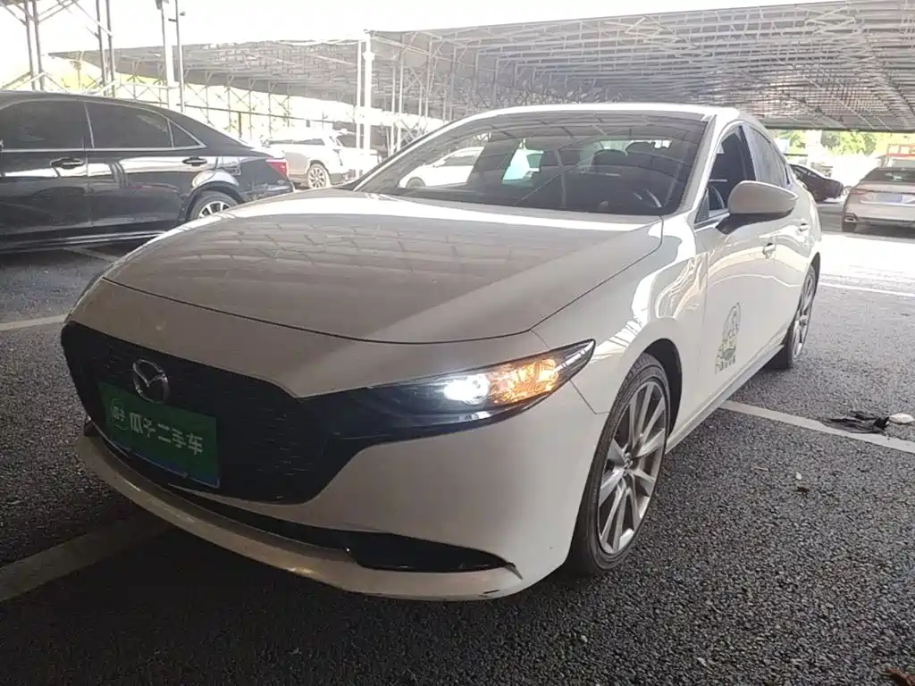 Mazda 3 Axela — миниатюра 2