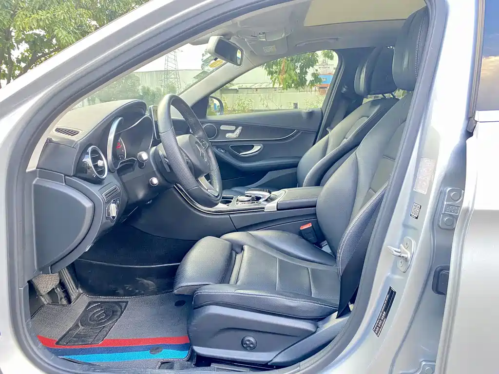 Mercedes-Benz C-Class — миниатюра 9