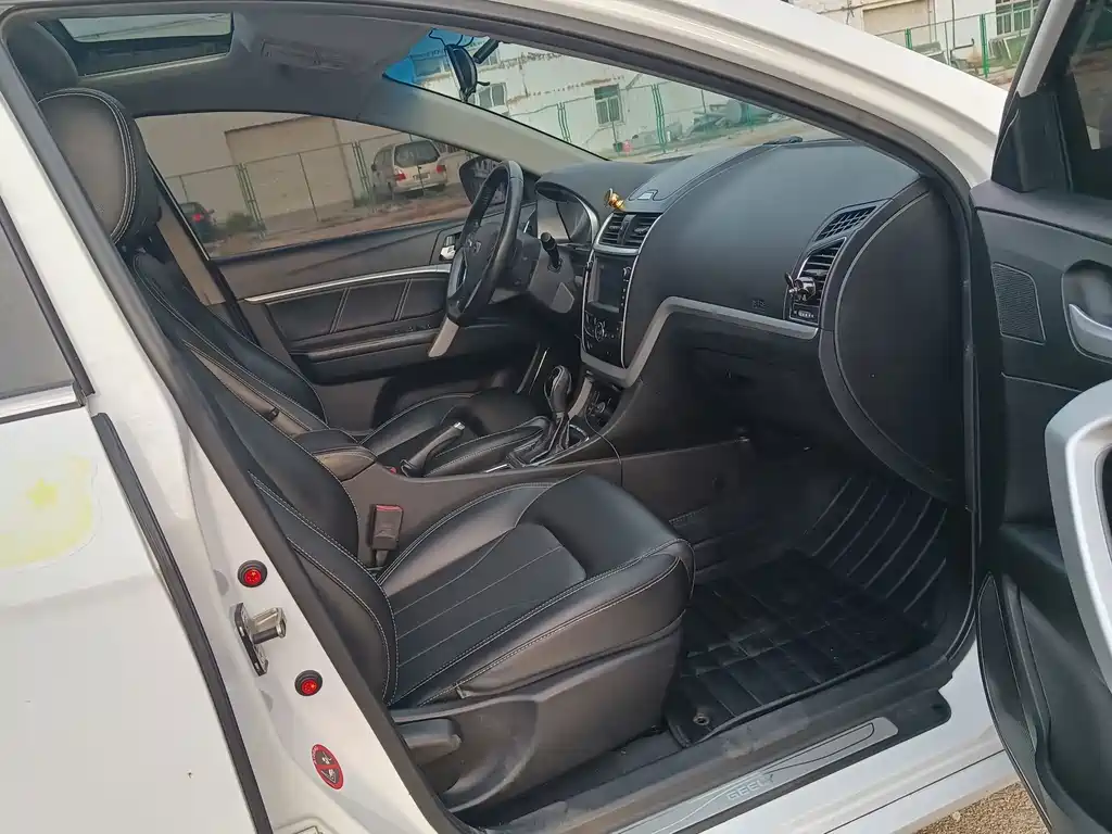 Geely Emgrand — миниатюра 10