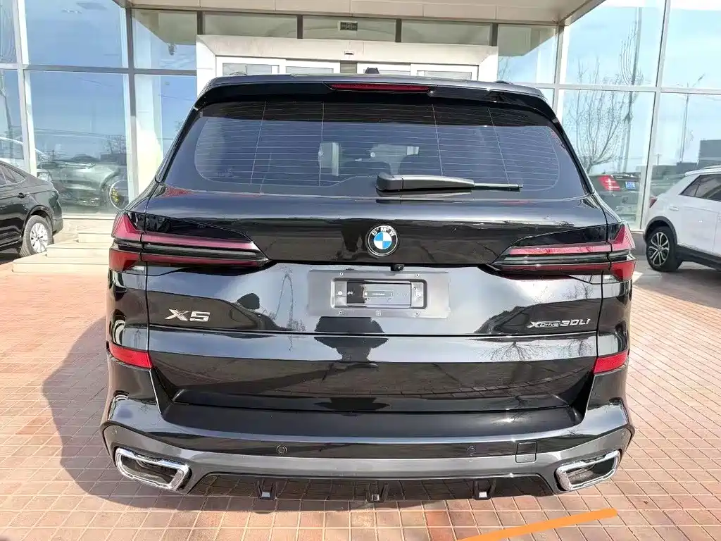 BMW X5 2026 xDrive 30Li Premium M Sport