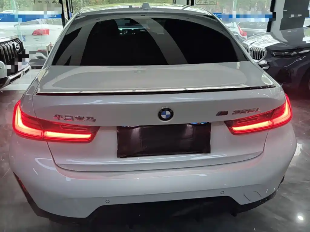 BMW 3 Series — миниатюра 6