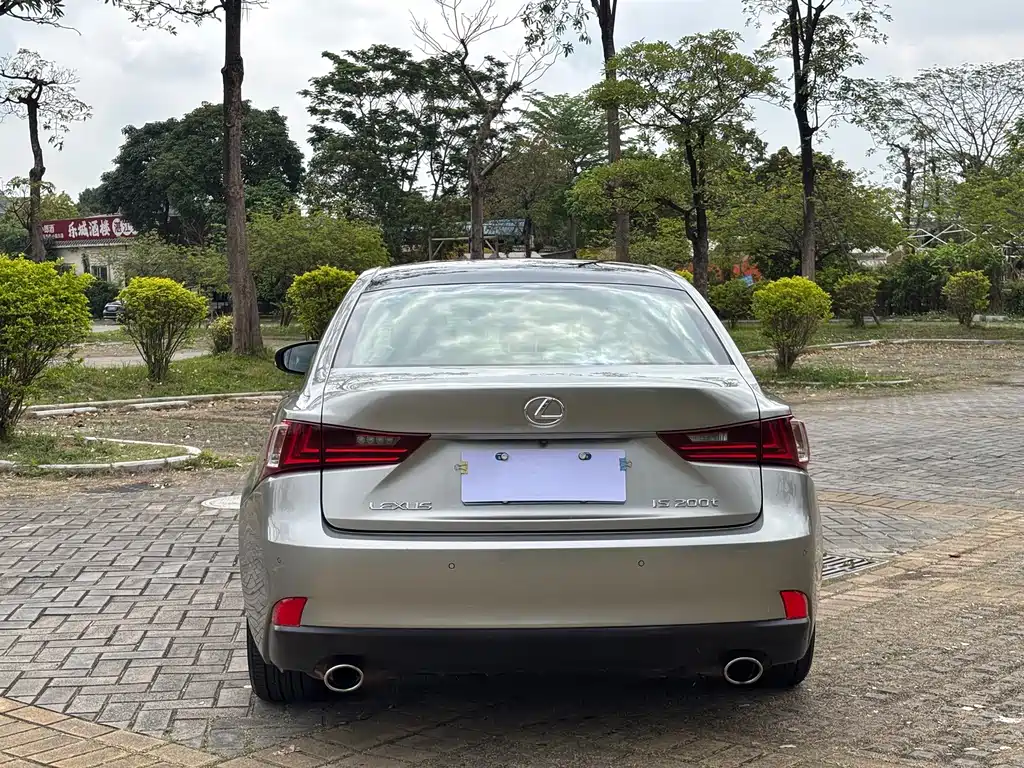 Lexus IS — миниатюра 17