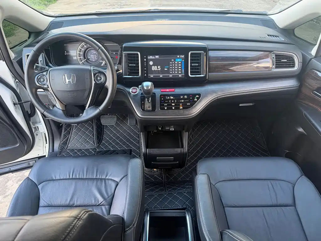 Honda Elysion — миниатюра 9