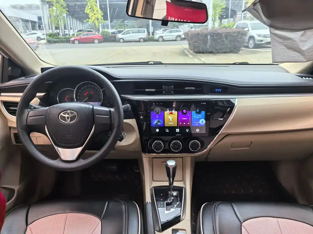 Toyota Sienna — миниатюра 8