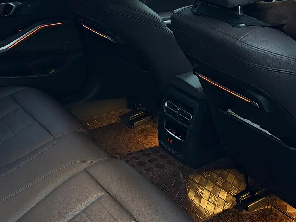 BMW 3 Series — миниатюра 4