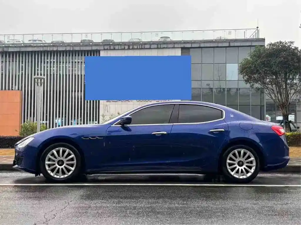 MASERATI GHIBLI