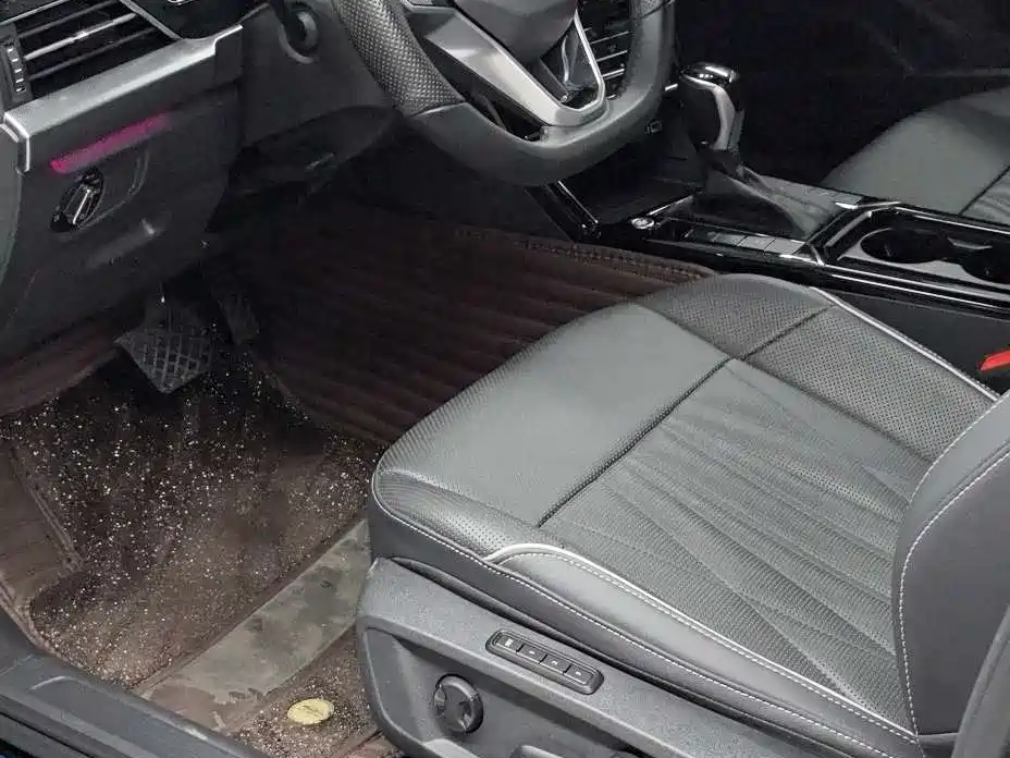 Volkswagen Passat 2022 330TSI Luxury
