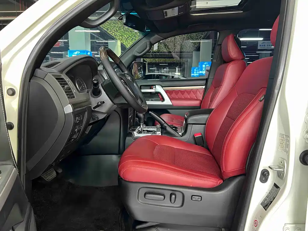 Toyota Land Cruiser 2013 4.0L AT
