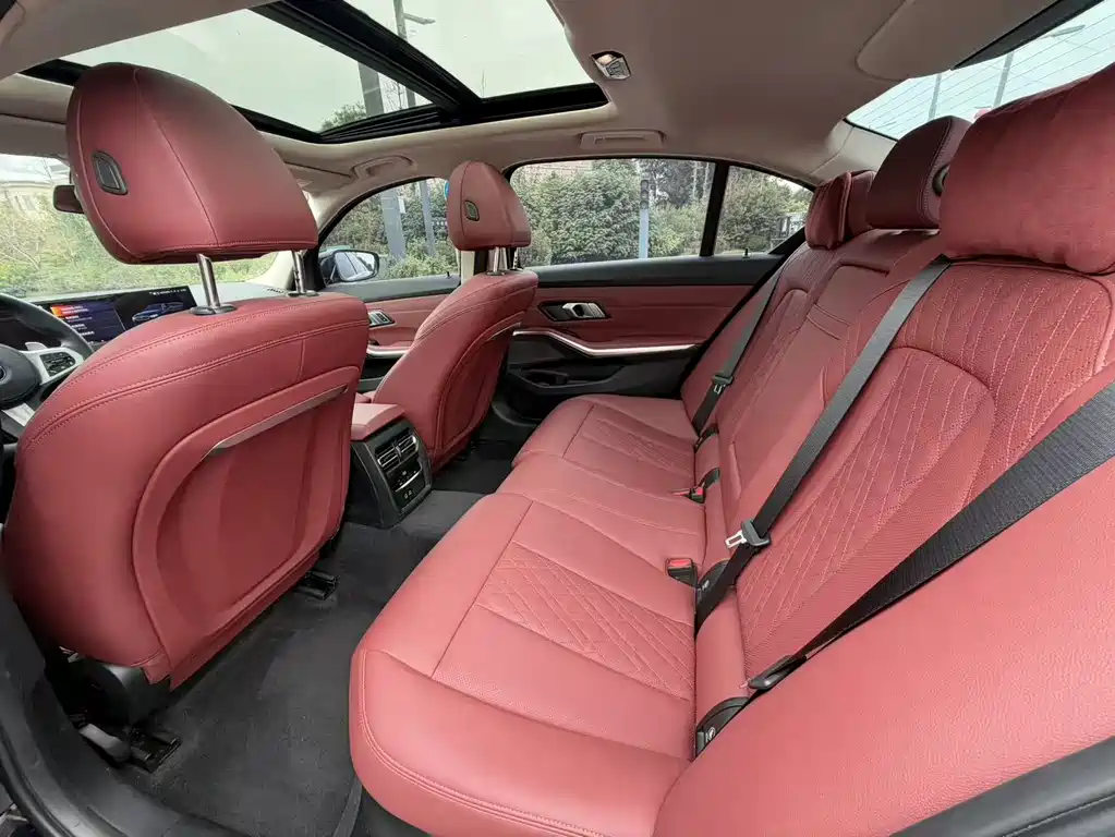 BMW 3 Series — миниатюра 4