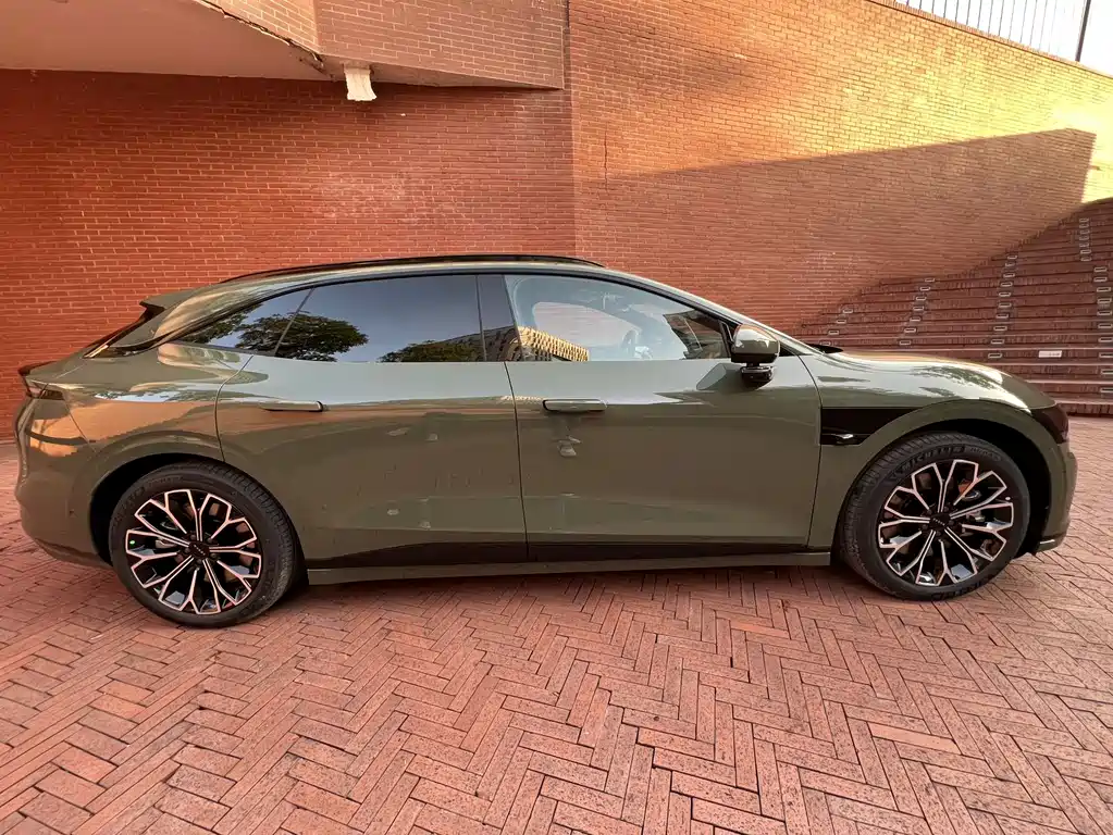 ZEEKR EXTREME KRYPTON 007GT