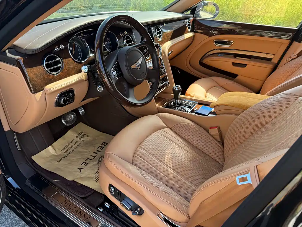 Bentley Mulsanne — миниатюра 8