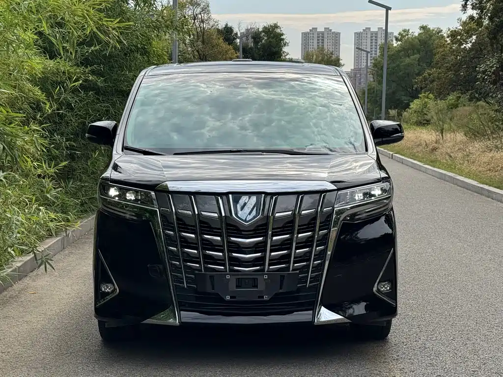 Toyota Alphard 2021 — фото 2
