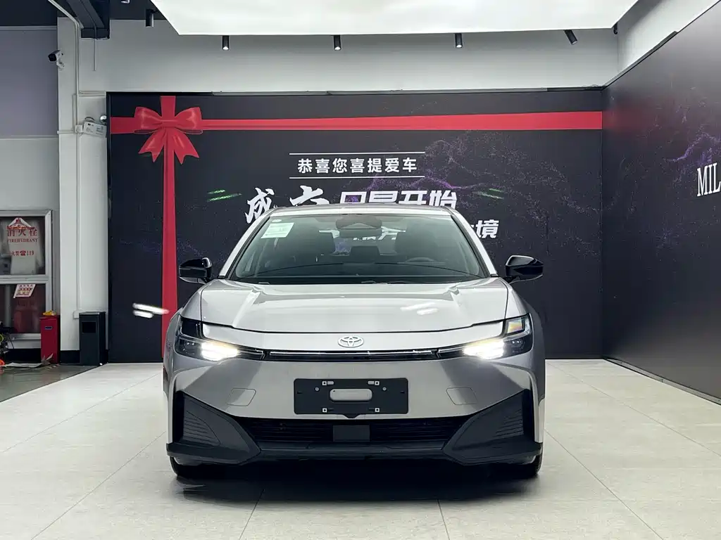 Toyota bZ3 — миниатюра 2