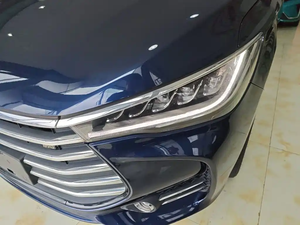 BYD MAX — миниатюра 24