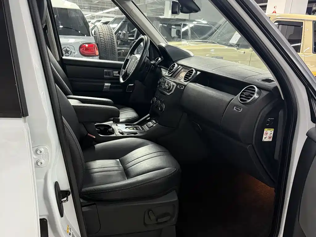 Land Rover Discovery — миниатюра 18