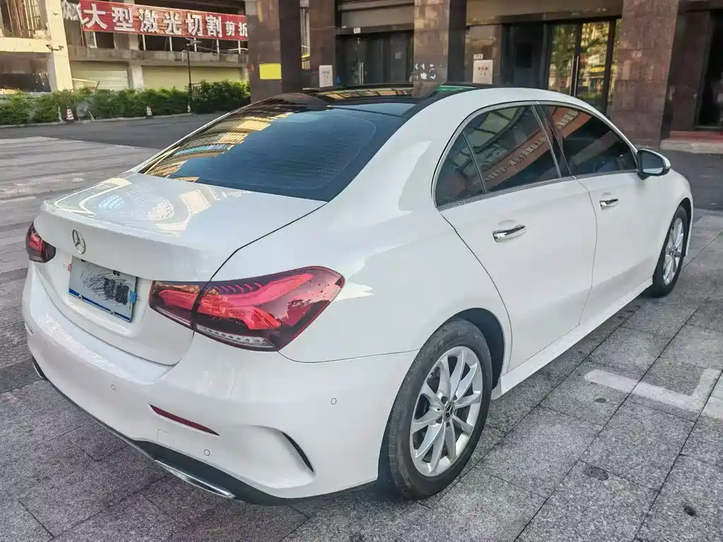 Mercedes-Benz A-Class — миниатюра 7