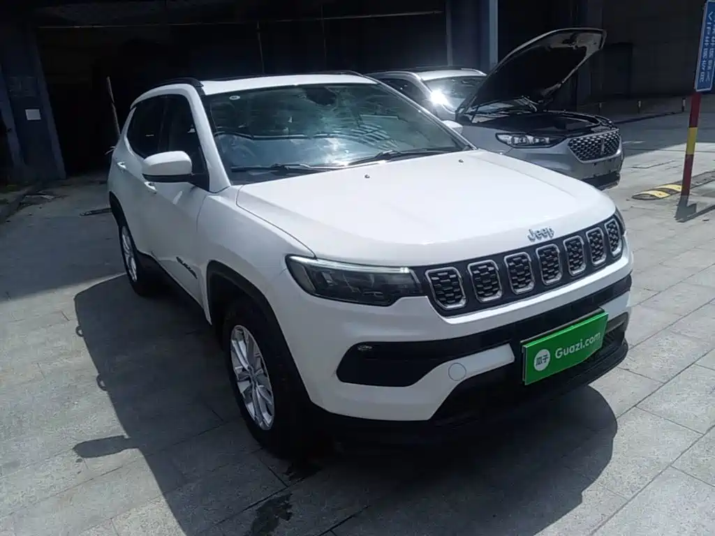 Jeep Compass — миниатюра 4