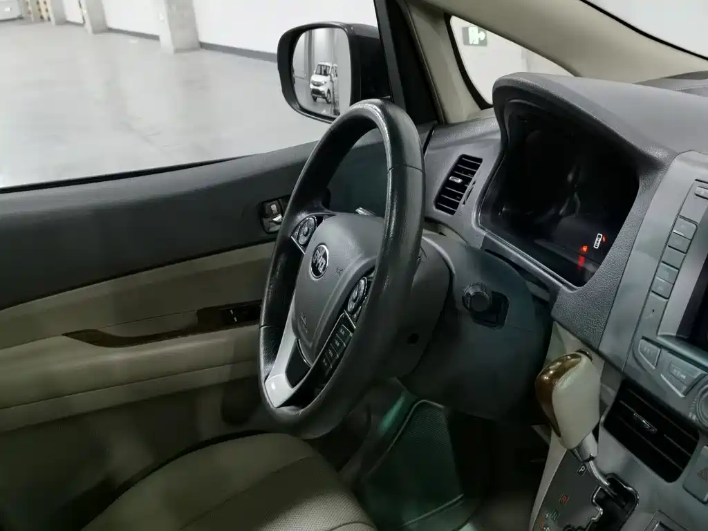 BYD M6 2.4L Automatic Premium Edition, фото 22