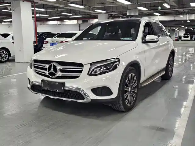 MERCEDES-BENZ GLC