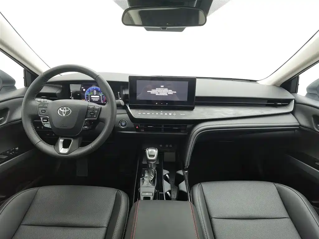Toyota Camry 2024 2.0GVP Luxury